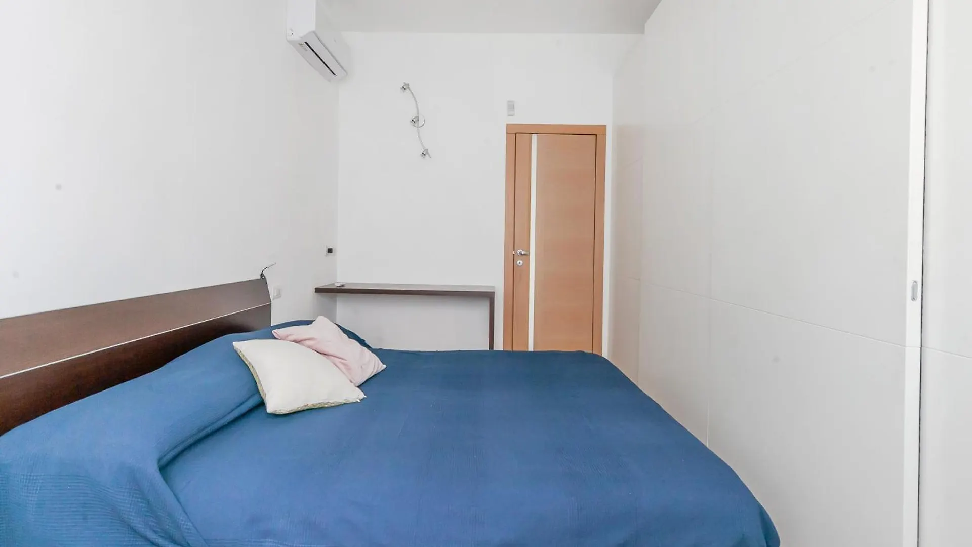 The Apartment Near Milan Linate 0*,